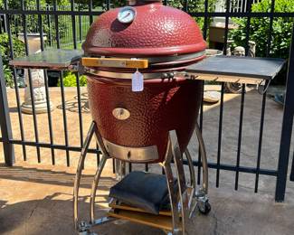 KAMADO JOE 18" GRILL/COOKER WITH SIDE TABLES AND ROLLING STAND