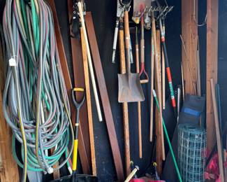 GARDEN TOOLS AND HOSES