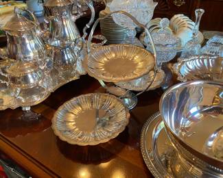 Coffee and Tea Set Silverplate by Leonard