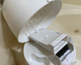 Portable hair dryer by Gold Hot, 1400