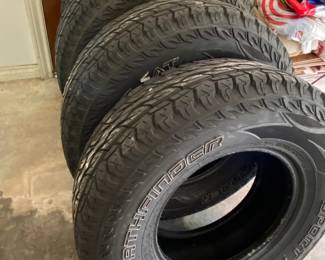 Pathfinder Sport SAT Tire set of 4