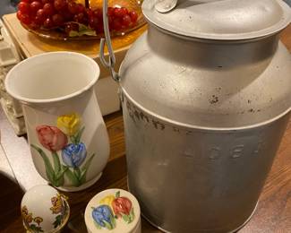 Antique 8 quart pail