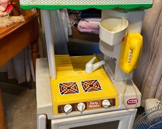 Lil Tike Party Kitchen