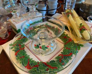 Vintage China, Avon Christmas
