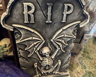 witches halloween gargoyles goblin skeleton  skull 