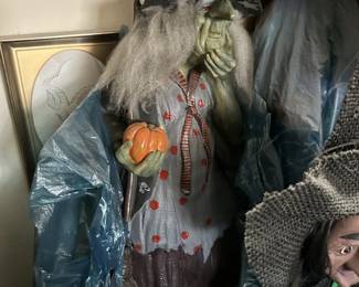 witches halloween gargoyles goblin skeleton  skull 