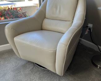 white leather chair 