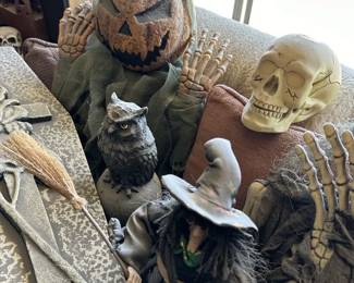 witches halloween gargoyles goblin skeleton  skull 