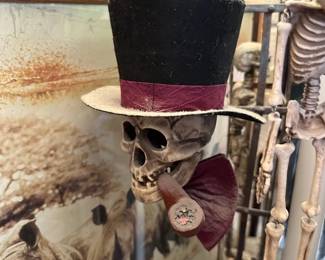 witches halloween gargoyles goblin skeleton  skull 