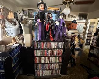 witches halloween gargoyles goblin skeleton  skull 