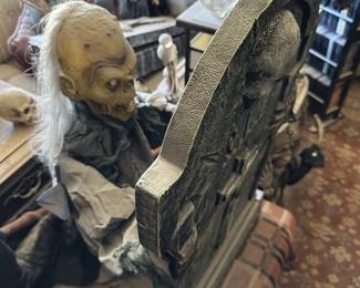 witches halloween gargoyles goblin skeleton  skull 