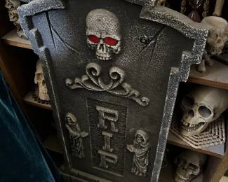 witches halloween gargoyles goblin skeleton  skull 