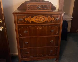 Antique 4 drawer wooden dresser. 