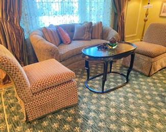 CUSTOM BAKER LOVESEAT, 2 SLIPPER CHAIRS AND GREAT LITTLE TABLE