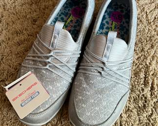 Women's shoes (most size 8.5) featuring Skechers, many new with tags!
