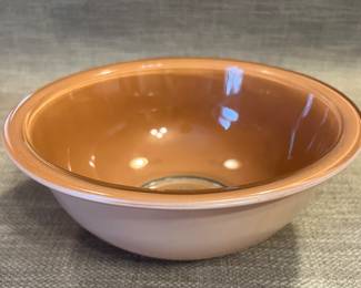 Pyrex clear bottom mixing bowl