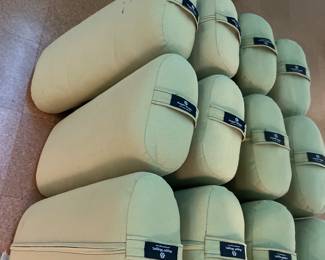 Hugger Mugger bolsters