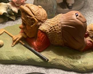 Garth Golf Figurine