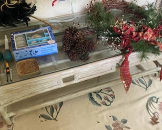 Coffee Table with Set