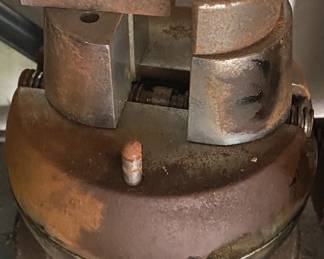Jeweler's Engraving Ball Block Vise