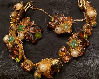 Vintage Weiss Bracelet and Earring Set