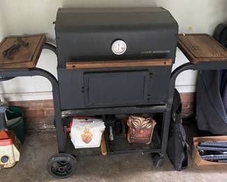 Char-Broil 860X Grill