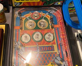 Juke Jubilee Pinball Game