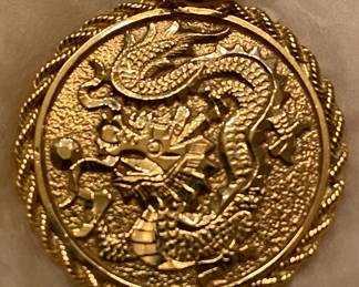 18K Gold Oriental Pendant