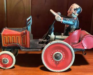 Nice Working Marx Wind-up Tin Litho Coo Coo Car