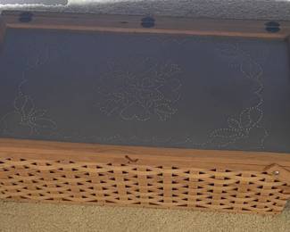 Nice Punch Tin Picnic Basket