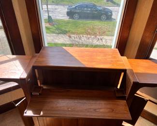 Vintages MCM Danish Teak Bar on Casters by D-Scan Made in Singapore IN EXCELLENT CONDITION 