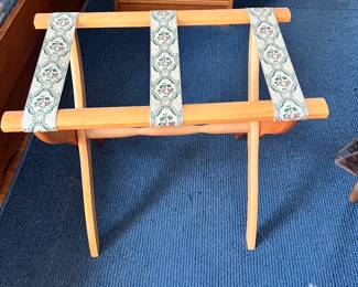 Cute Vintage Wood Suitcase Rack 