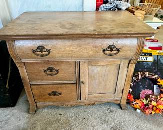 Antique Chest with Drawers 
