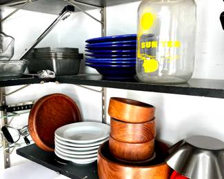 Various Vintage Kitchen Goods 