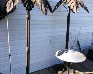 2 outdoor floor lights, heater, and other items 