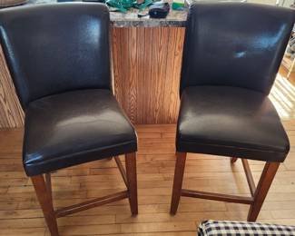 2 matching bar stools