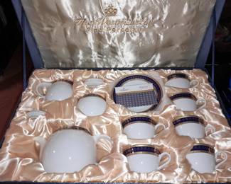 BRAND NEW The Westminster & Regency Fine Porcelain Tea Service Set In Elegant Gift Box