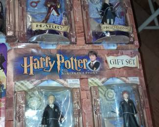 BRAND NEW Vintage Harry Potter Gift Set Action Figures (Harry, Hermione, Ron, & Malfoy)