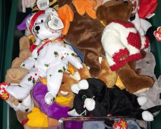 HUNDREDS Of TY Beanie Baby Plushies W/ The Tags & Packaging