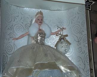 Barbie Doll - Celebration Barbie (Special 2000 Edition)