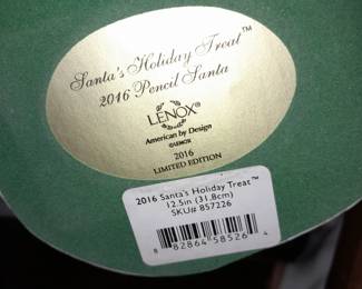 Lenox Figurine - Santa's Holiday Treat 2016