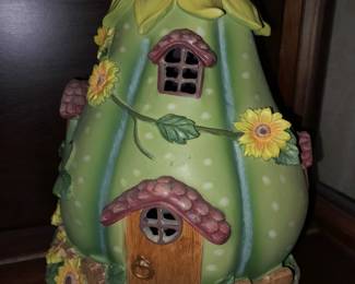 Lenox Figurine - Lighted Autumn Fairy House