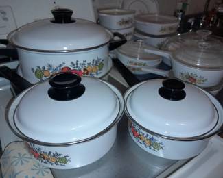 Corningware "Spice Of Life" Pots & Pans W/ Lids