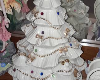 Lenox Figurine - The Jeweled Candlelight Christmas Tree