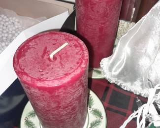 Christmas Pillar Candles W/ Underplates