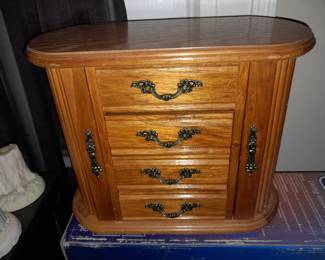 Tabletop Jewelry Chest