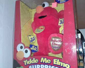 Vintage Fisher Price Tickle Me Elmo Surprise! 5th Anniversary Edition