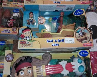 BRAND NEW Disney Jake & The Never Land Pirates Toys (Sail 'n Roll Izzy, Sail 'n Roll Jake, Pirate Rock Guitar, Jake's Sailwagon, Izzy & Patch, Hook's Sailwagon, Etc.)