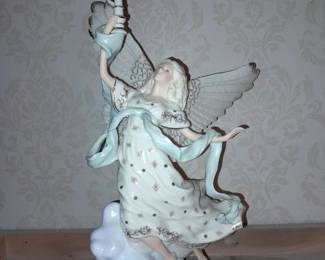 Lenox Figurine - Madeleine 2006 Christmas Princess
