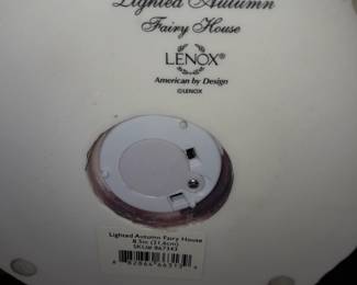 Lenox Figurine - Lighted Autumn Fairy House